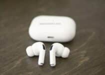 The lanyard attachment on the case of the new AirPods Pro 2 doubles as an antenna
