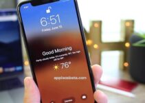 How to display the weather forecast on the iPhone lock screen?