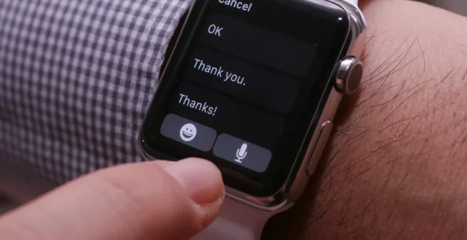 How to customize auto replies for messages from Apple Watch?