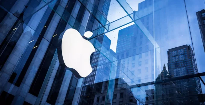Apple Prepares for Financial Insight Reveal